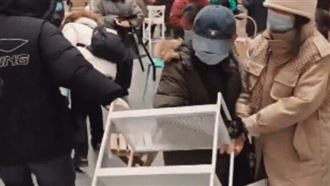 有片／IKEA撤中國爆亂象？竟上演全武行