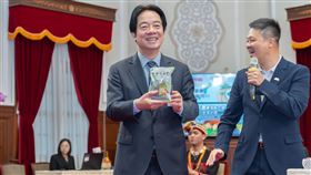 賴清德總統今（26）日接見2025年「國際青年大使交流計畫」訪團及「農業青年大使『新南向』交流計畫」訪團。（圖／總統府提供）