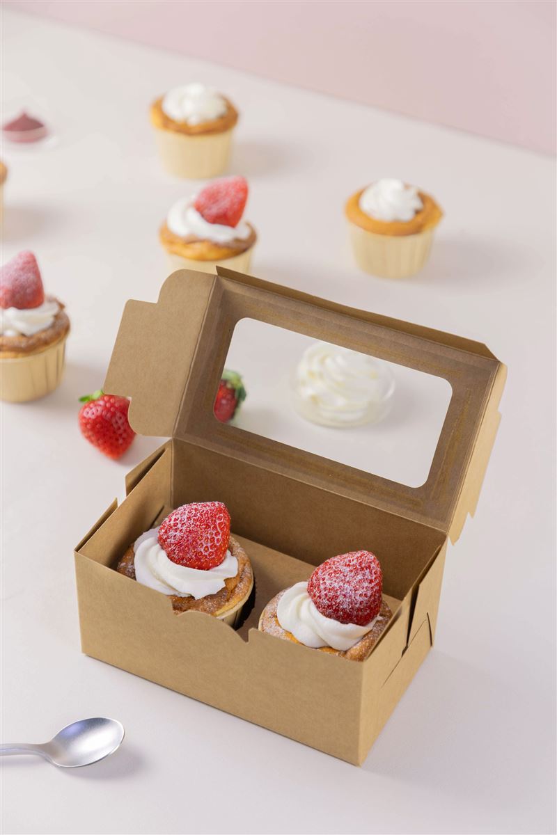 草莓舒芙乳酪杯。（圖／品牌業者提供）