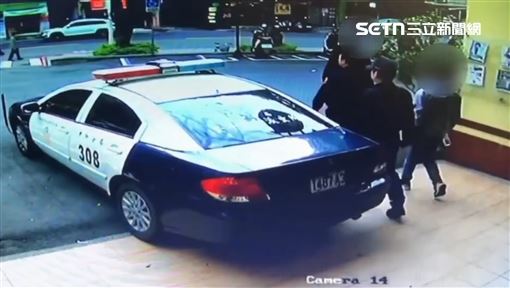 疑怕吐車上丟包學霸男 Cheap怒：根本謀殺