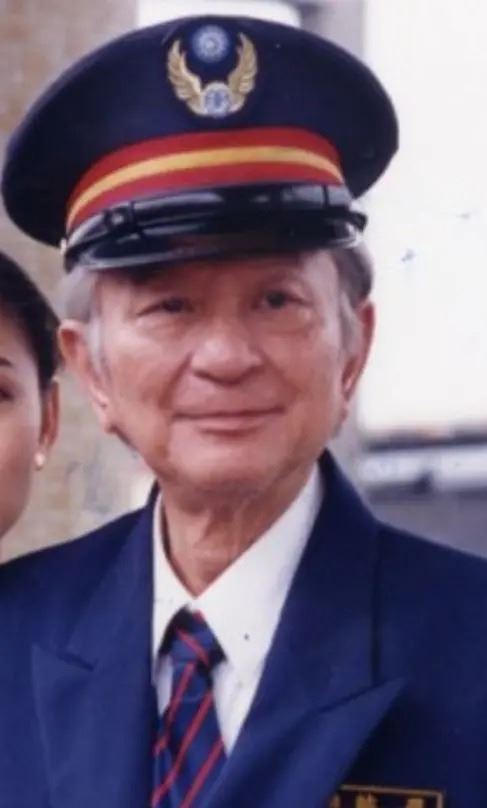 陳漢典並非家族中第一位藝人，其叔公陳國鈞為資深演員，出演過多部電影及電視劇。（圖／翻攝自華文影劇數據平台）