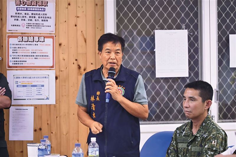 光復鄉長林清水遭檢調依廢弛職務、偽造文書等罪嫌聲押，他被多名公務員指證「撤離資料全造假」，成為全案究責核心。（翻攝徐榛蔚臉書）