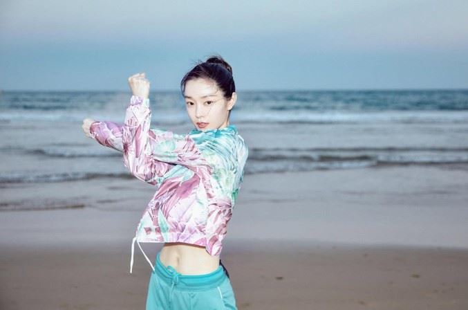 宋軼不僅取消追蹤白敬亭，還刪除社群平台上與他相關的留言。（圖／翻攝自宋軼IG）