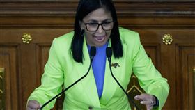 委國代理總統羅德里格斯，首度公開對美國釋出較為強硬訊號。（圖／美聯社／達志影像）