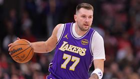 東契奇（Luka Doncic）對公牛攻下46分。（圖／美聯社／達志影像）