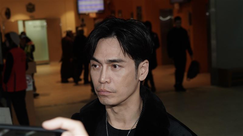 Gino悲傷前往前經紀人Simon追思禮拜。（圖／記者趙于瑩攝影）