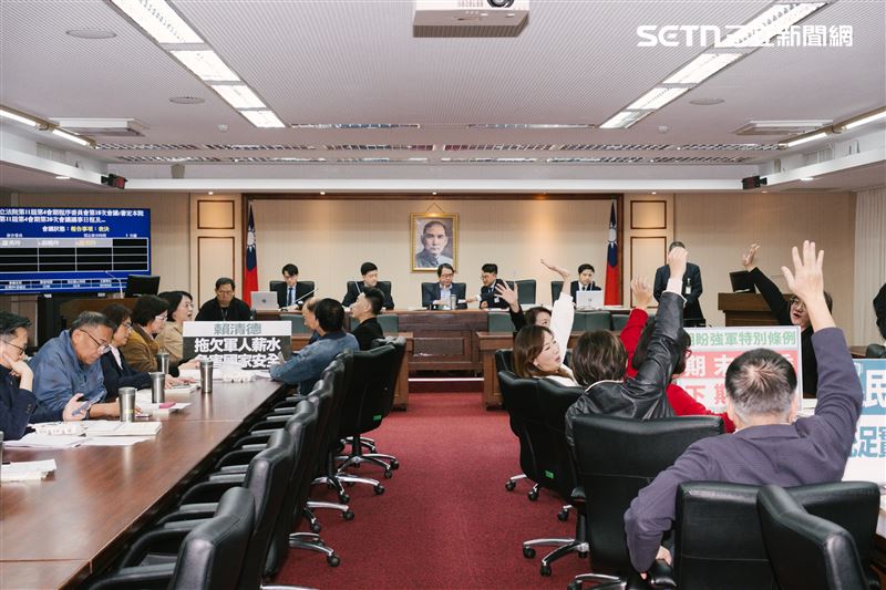 藍白立委第十度封殺總預算、國防特別條例。（圖／記者楊士誼攝影）