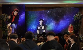 演藝圈大姐出手相助曹西平！藍心湄秒趕到