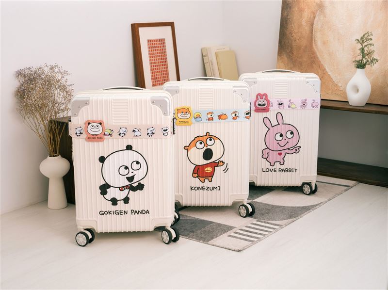 限量Traveler’s Choice 21吋線條防撞行李箱。（圖／品牌業者提供）