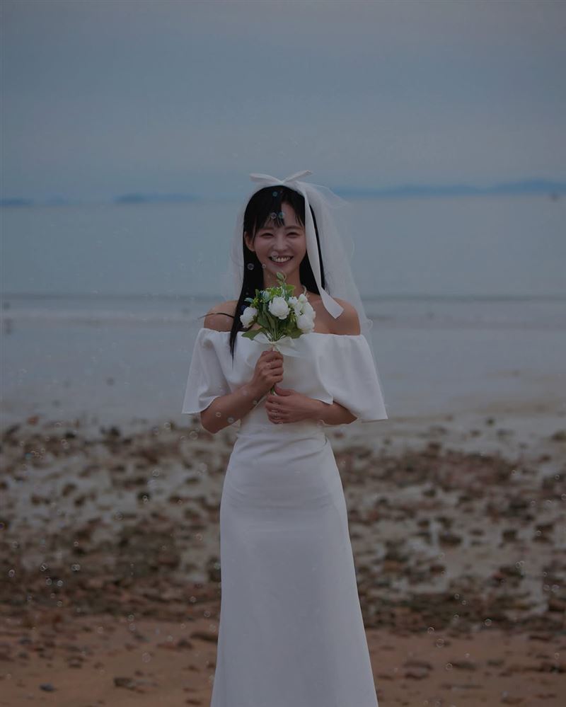 慎惠仁絕美婚紗照曝光。（圖／翻攝自慎惠仁IG）