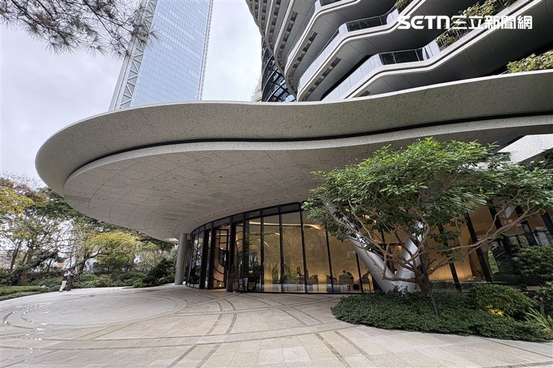 陶朱隱園全透明落地窗讓空間更寬敞、舒適。（圖／記者趙于瑩攝影）