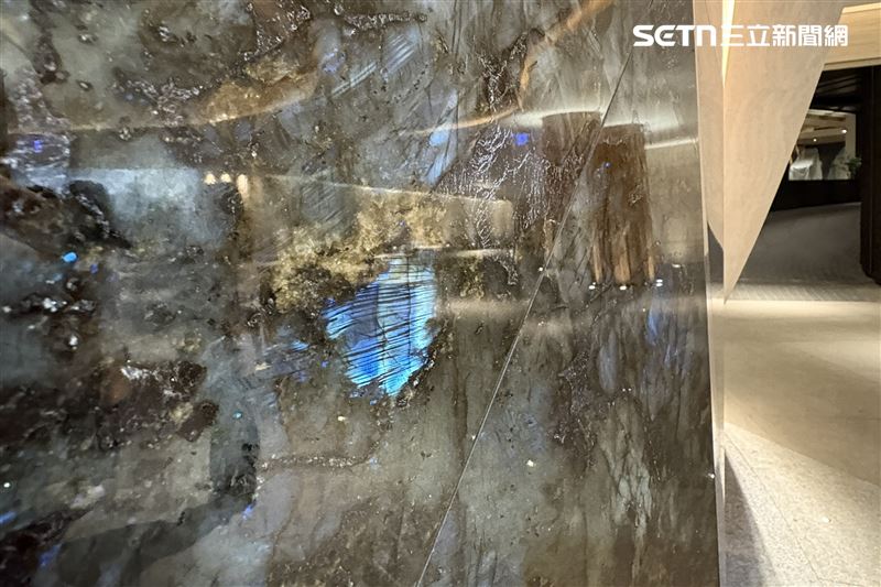 陶朱隱園每個區域牆面都用上不同材質。（圖／記者趙于瑩攝影）