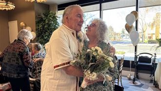 失智症男忘已婚39年再次求婚　妻：我願意