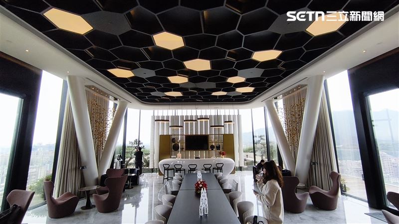 陶朱隱園頂樓聚餐會所，西式餐廳。（圖／記者陳韋帆攝影）