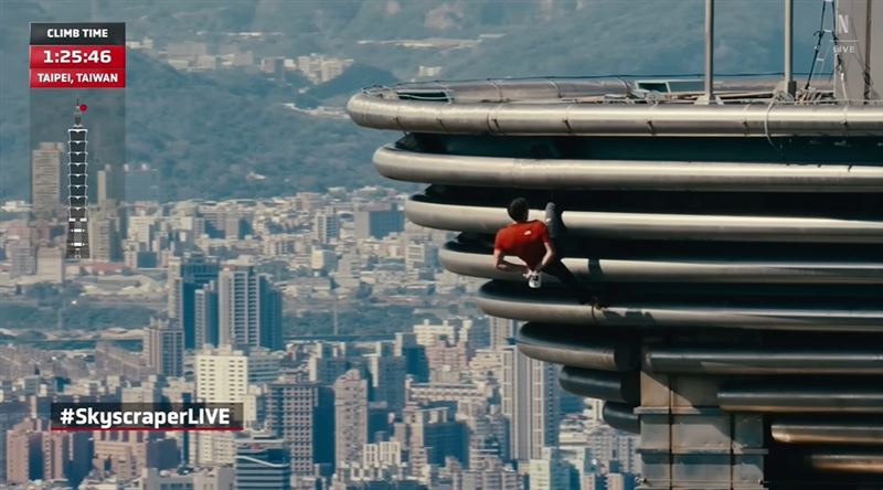 全台320萬素食者嗨翻！霍諾德不吃肉也能練出神級體能，整型外科名醫潘致皓醫師曝光霍諾德選擇植物性飲食重大關鍵。（圖／翻攝自Netflix Sports、翻攝自NetfliX）