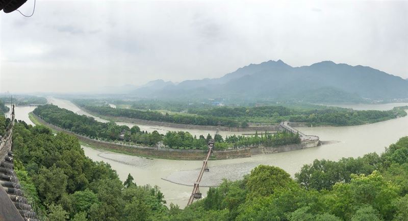 巴蜀都江堰全景。（圖／翻攝自維基百科）