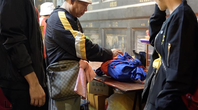 （義英社范謝將軍背後包袱大公開／寶島神很大提供）