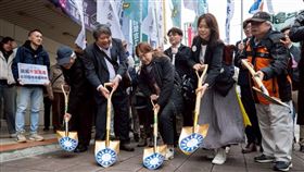 民團集結抗議藍營立委，企圖為救國團及婦聯會等國民黨附隨組織之不當黨產解套。（圖／翻攝自台灣經濟民主連合）