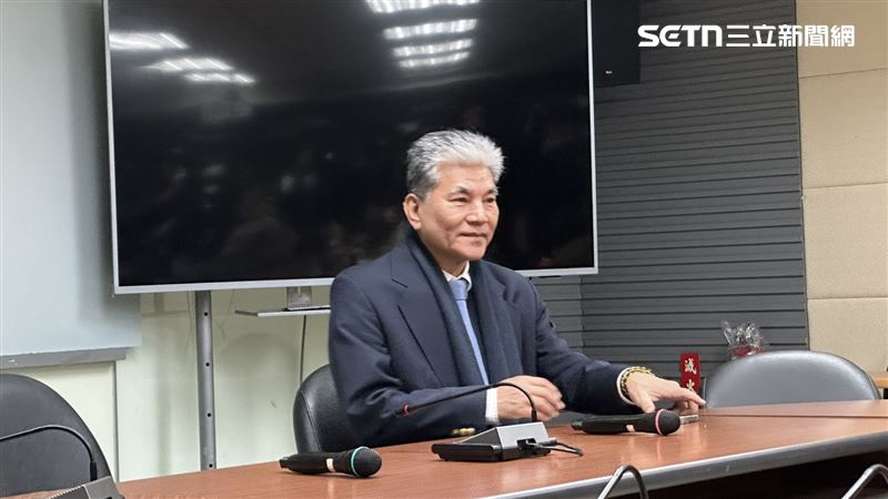前內政部長李鴻源抨擊台灣「現在全部在鎖國」、「給全台灣吃迷幻藥」。 （圖／記者詹宜庭攝影）