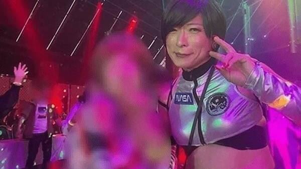 遭女裝大叔射後不理…她斬首挖眼父幫拍