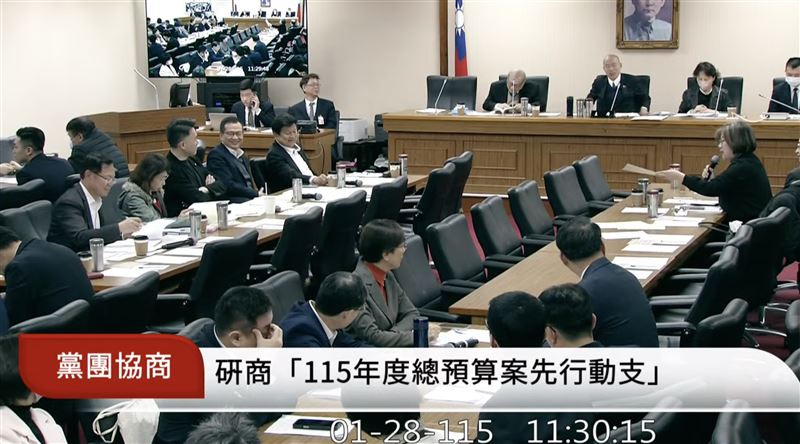 抽出部分新興計畫預算協商無共識，陳培瑜與張啓楷更爆發口角。（圖／翻攝自國會頻道）