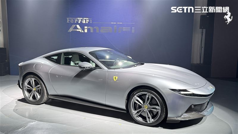 不靠電也很快　純燃油V8超跑台灣亮相