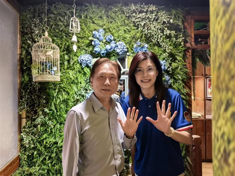 詹江村發文稱自己親中，非常親非常親那一種。（圖／翻攝自詹江村臉書）