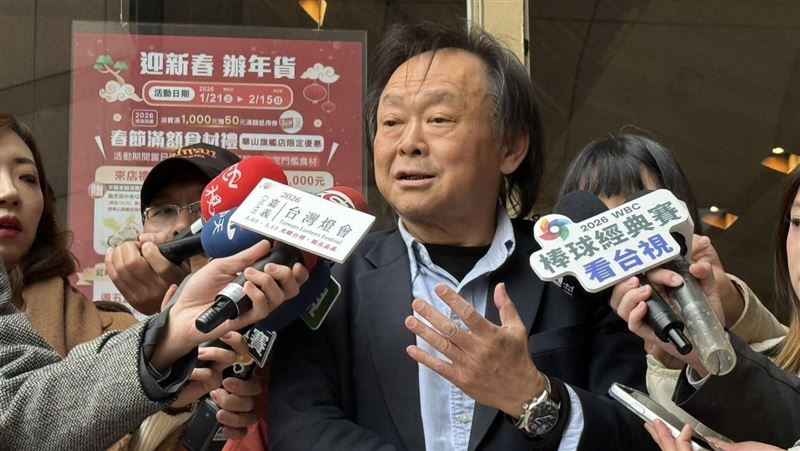 針對蔡其昌登記選黨團總召，民進黨立委王世堅表示「我舉雙手支持」（圖／記者劉秀敏攝影）