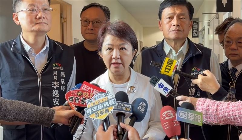 台中豐原一處蛋雞場確認染禽流感，盧秀燕表示疫調結果若顯示業者涉嫌隱匿，將開罰5到100萬。(圖／翻攝畫面)