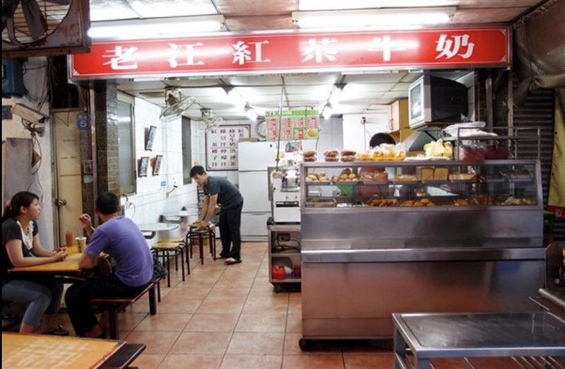老江紅茶牛奶自高雄起家，迄今已有70年歷史，在高雄、台南已有14家店。（圖／翻攝老江紅茶牛奶臉書）