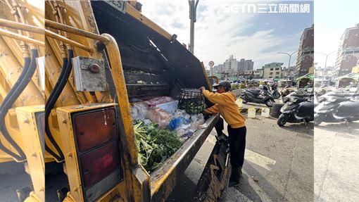 獨／直擊垃圾沒分類　台中環保局承認了