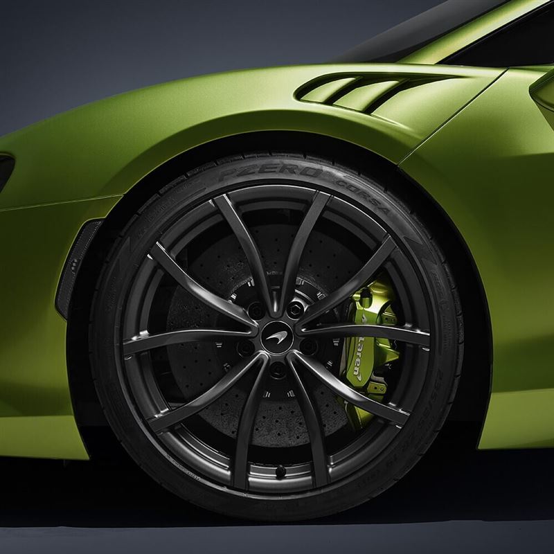 Cyber Tyre 則是把微型晶片直接嵌入胎面。（圖／翻攝Pirelli網站）