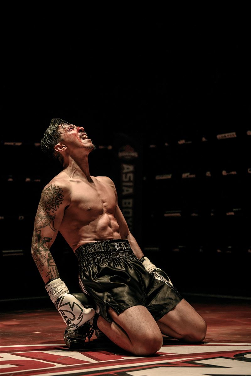 張繼聰為新作《金童》花兩年時間肉體改造成鐵血爆肌。（圖／華映提供）