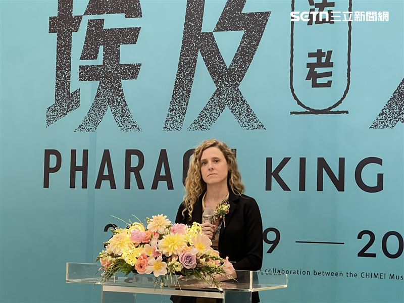 策展人凱莉．艾切塔．克羅挑出「4大必看」推薦給參觀展覽的民眾。（圖／記者林昱孜攝影）