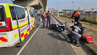 新／恐怖車禍！高雄騎士遭聯結車輾斃