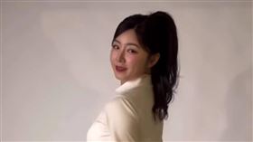 安芝儇發出工作側拍片。（圖／翻攝自IG）