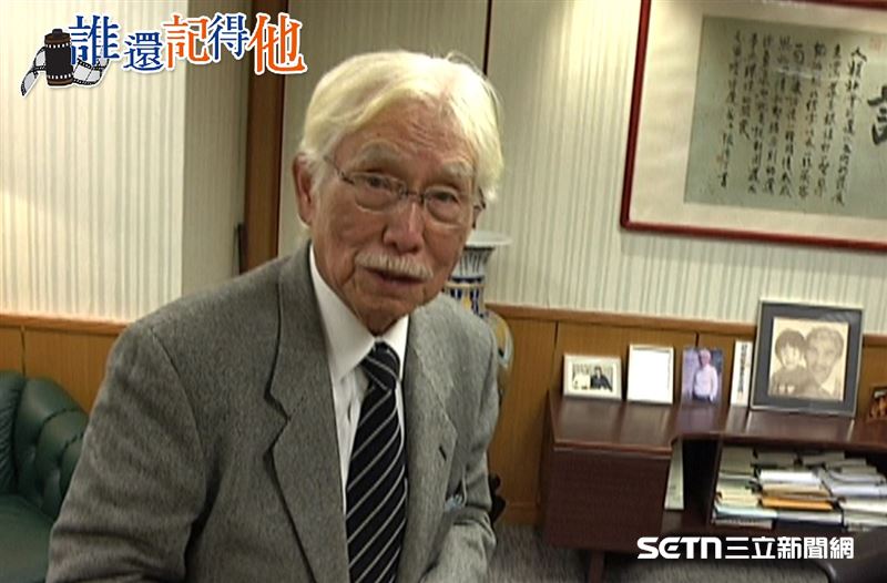 辜寬敏其實也有逗趣和調皮的時候，許志宏分享其中一件趣事，那就是有次辜老回到鹿港自家（辜家大宅，現為「鹿港民俗文物館」），有遊客好奇問他：「掛在上面的女人們是誰啊？」辜寬敏笑了笑回說：「喔～她們都是我媽媽啊！（註：辜顯榮擁有五房妻妾）」（圖／資料照）