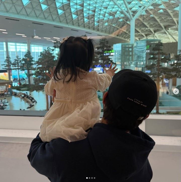 李珉廷經常在社群平台分享家庭生活日常。(圖/翻攝自IG @216jung)