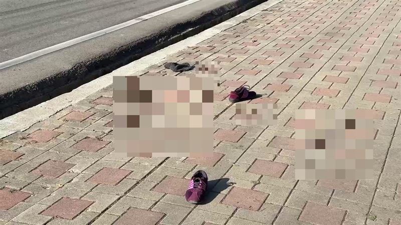 台中市大雅區三和公園附近，今(29)日上午8點發生砍人案，一名67歲婦人頸部被砍出10公分刀傷緊急送醫。（圖／翻攝畫面）