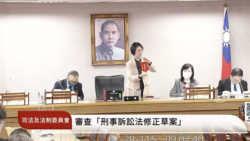 翁曉玲頒最佳夥伴獎給黃國昌!莊瑞雄開酸