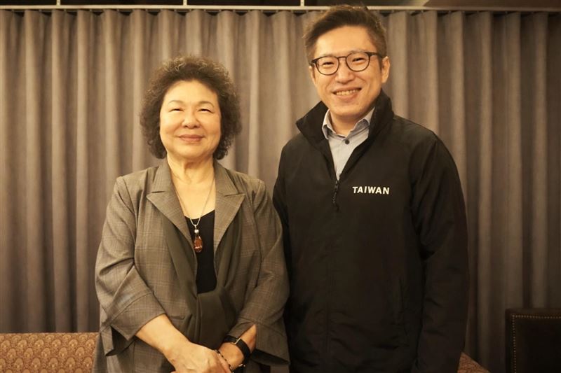 張惇涵回憶和陳菊共事時，她會現打綠拿鐵給同仁。（圖／取自張惇涵Threads）