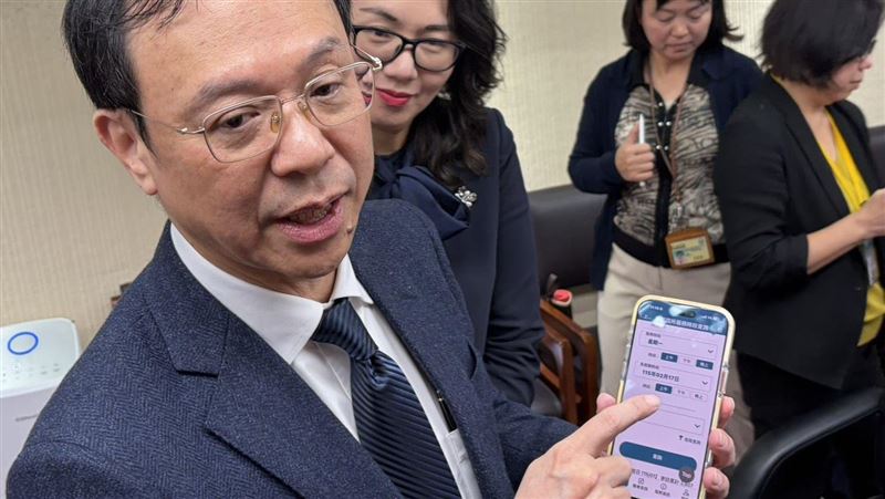 健保春節看診查詢上線　石崇良：初一最缺
