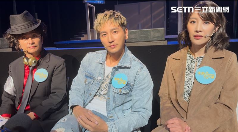 小煜（中）離婚恢單後首公開露面。（圖／記者宋亭誼攝影）