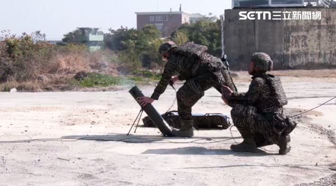 T112狙擊槍命中海上目標。（圖／翻攝畫面）