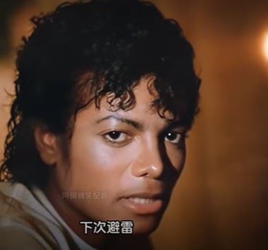 雖然與原曲精神南轅北轍，卻正中網友笑點，留言區充滿「越聽越洗腦」。（圖／翻攝自popking101 TikTok）