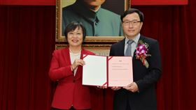 內政部國土管理署今（29）日舉行署長交接及宣誓典禮，新任署長由內政部參事蔡長展接任。(圖/國土署提供)