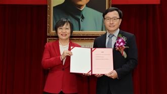 內政部國土管理署今（29）日舉行署長交接及宣誓典禮，新任署長由內政部參事蔡長展接任。(圖/國土署提供)