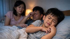 換季皮膚不適，是許多家庭長期面對的困擾，也讓日常保養輔助成為關鍵重點。（圖／娘家保健生技）
