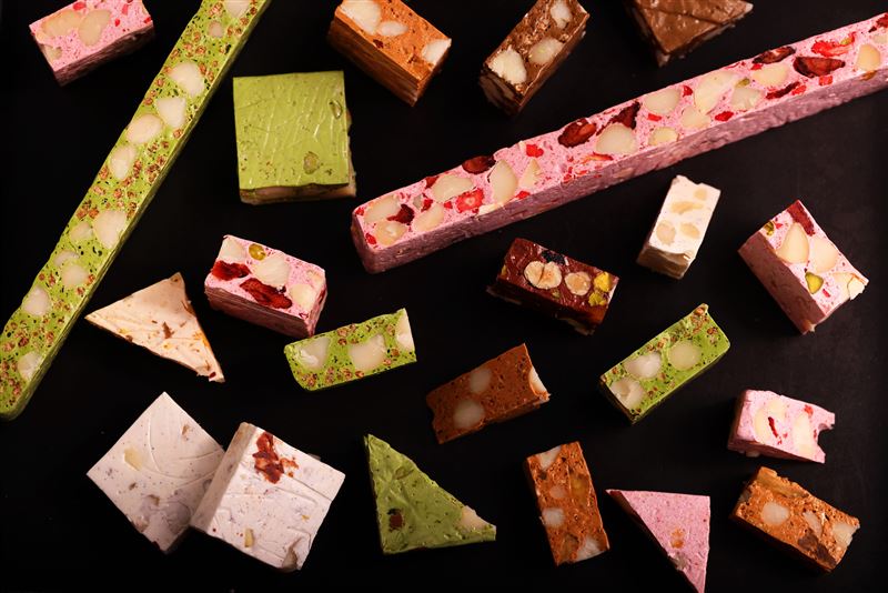 Home Mom Bakery獨家配置的16種口味的牛軋糖，僅在過年期間開賣，是只有行家才會知道的隱藏版商品。（圖／品牌業者提供）