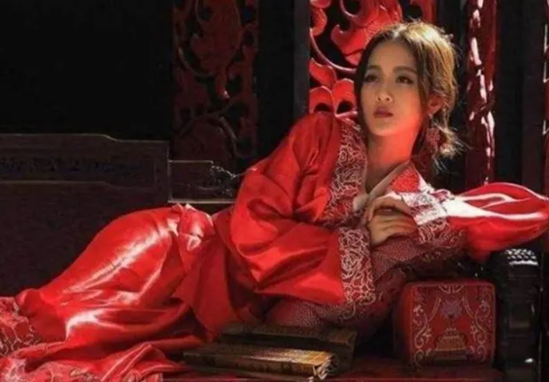 古代女性為了生存與職涯，往往必須採取極端且具傷害性的方式來「斷種」，代價之大令人觸目驚心。（影視示意圖／翻攝自百度百科）